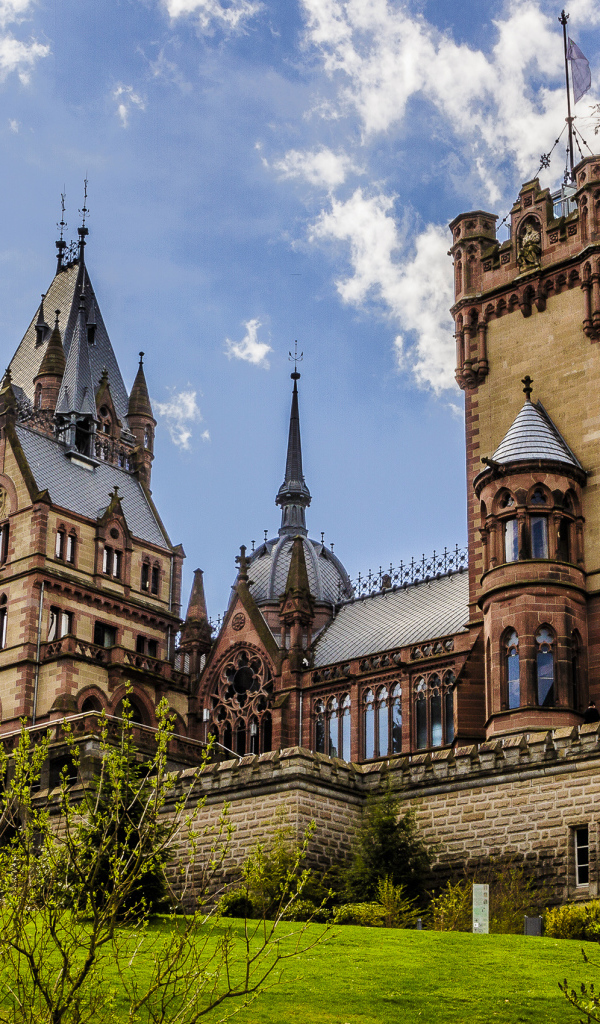 Замок Шлос Драхенбург,  город Кёнигсвинтере,Германия