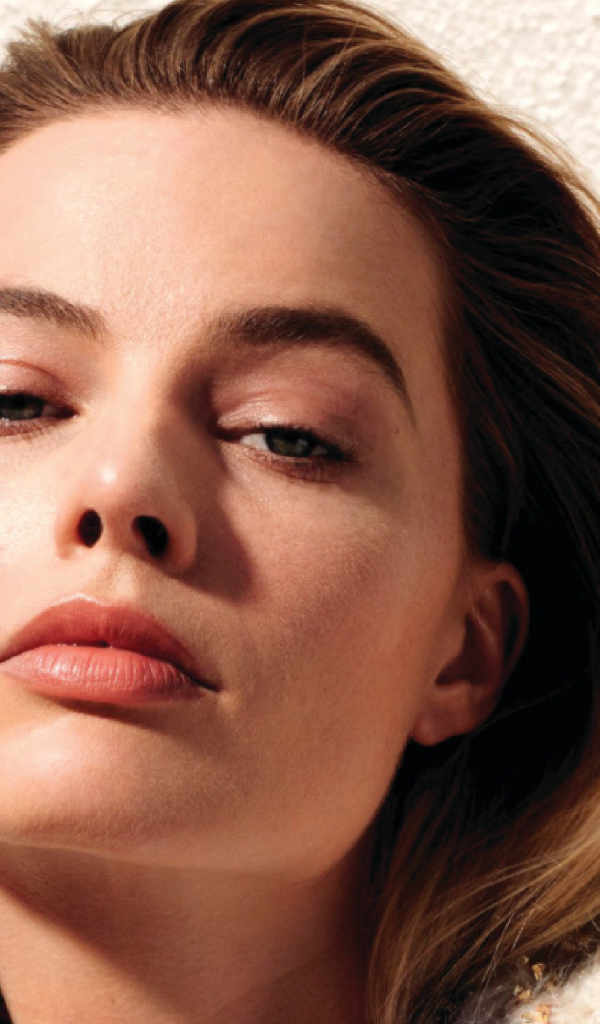 Красивая актриса Марго Робби, лицо крупным планом