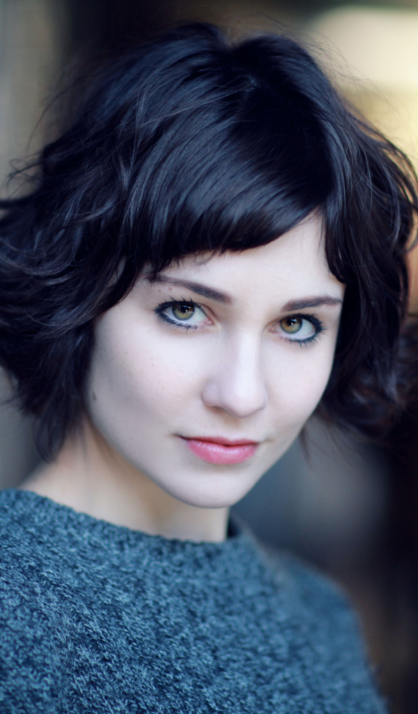 Красивая девушка с короткой стрижкой, актриса Таппенс Мидлтон