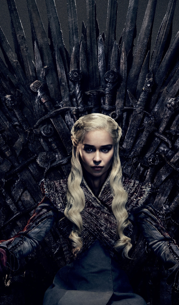 Персонаж Дейенерис Таргариен на троне фильм Игра престолов