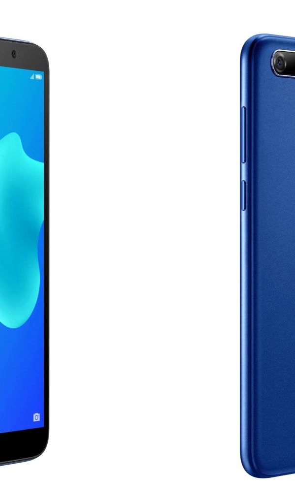 Смартфон Huawei Y5 Prime 2018 синего цвета на белом фоне