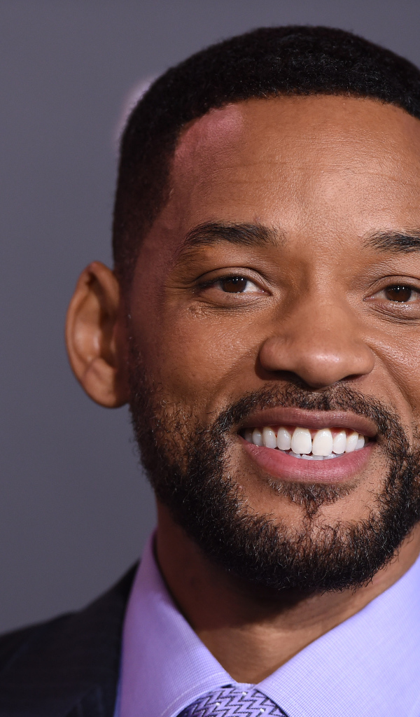 Стильный улыбающийся мужчина, актер Уилл Смит 