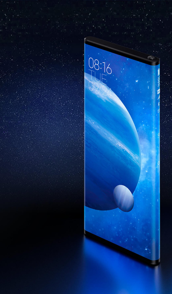 Новый смартфон Xiaomi Mi Mix Alpha на синем фоне