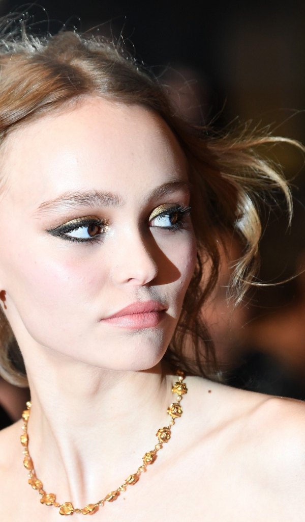 Молодая актриса Лили-Роуз Мелоди Депп 