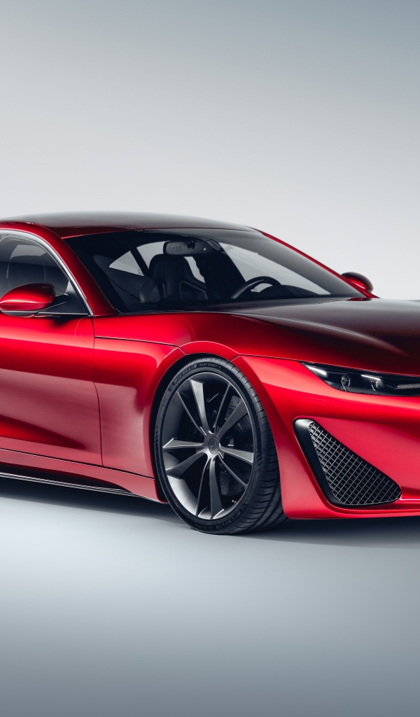 Красный автомобиль  Drako GTE, 2020 года на сером фоне вид спереди