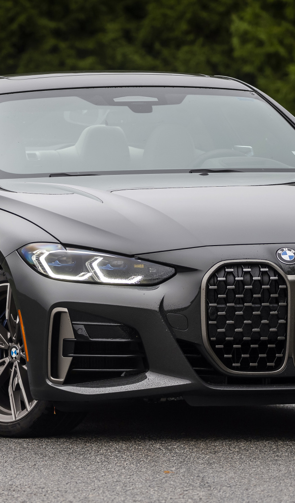 Черный BMW M440i XDrive, 2021 года