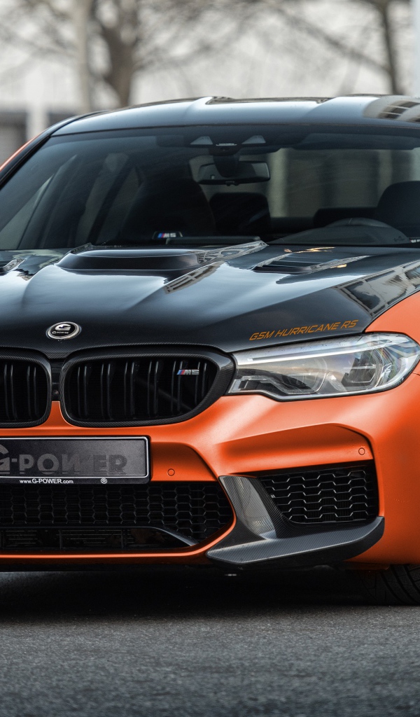 Оранжевый автомобиль G-Power BMW M5 Hurricane RS 2020 года в городе 