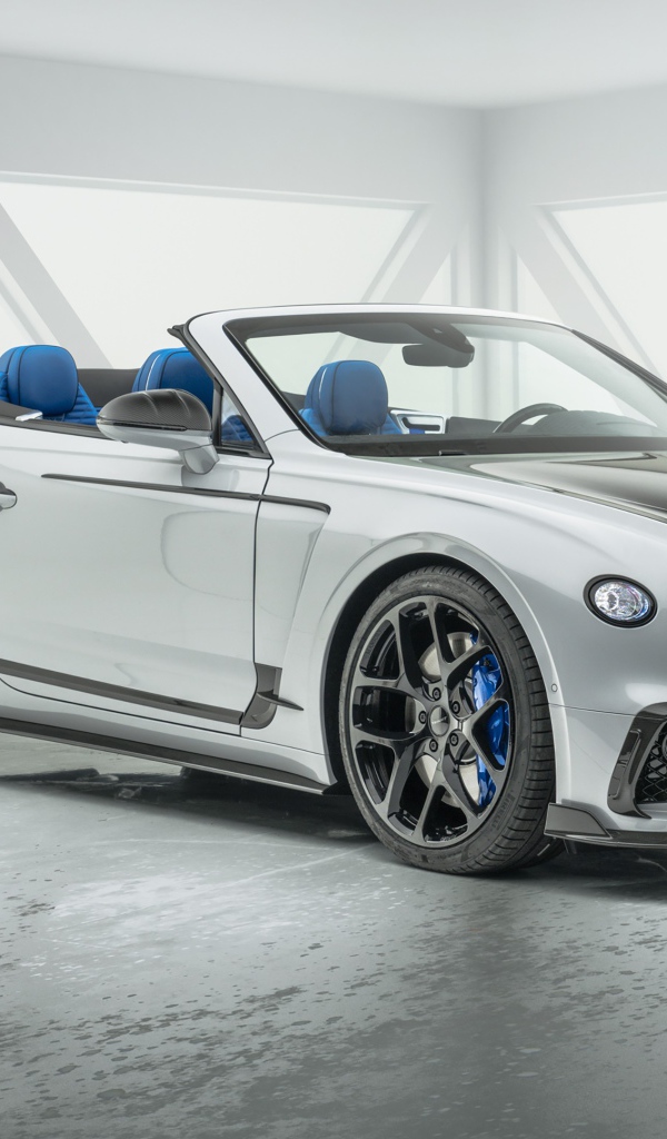 Кабриолет Bentley Continental GT Convertible в гараже