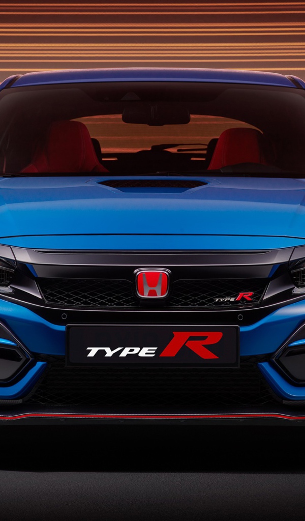 Синий автомобиль Honda Civic Type R GT 2020 года вид спереди