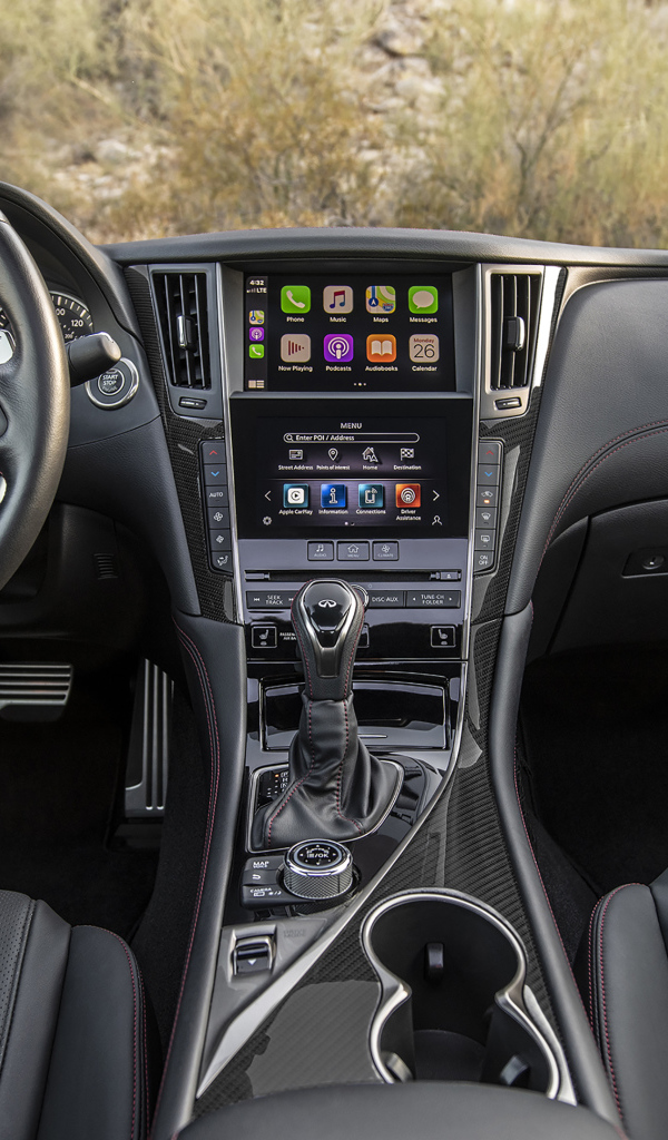 Черный кожаный салон автомобиля Infiniti Q60 Red Sport 400 AWD, 2021 года