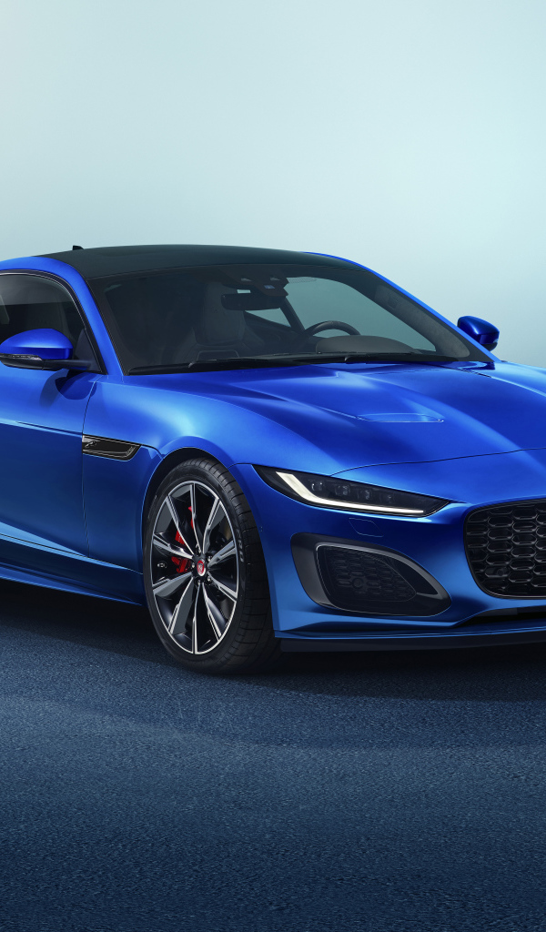 Синий автомобиль Jaguar F-Type R Coupe 2020 года 