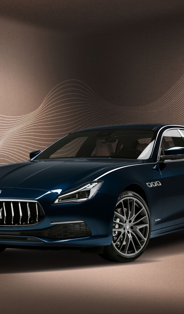 Дорогой автомобиль Maserati Quattroporte GranLusso Royale 2020 года 