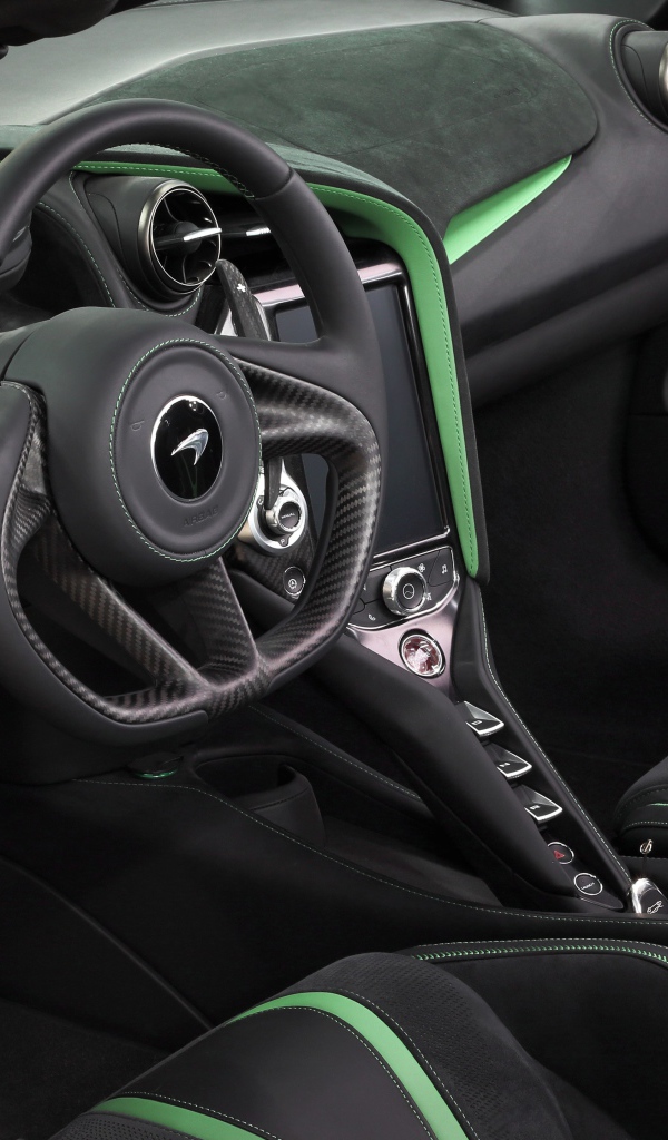 Черный салон автомобиля  McLaren 720S Spider Fury 2020 года 