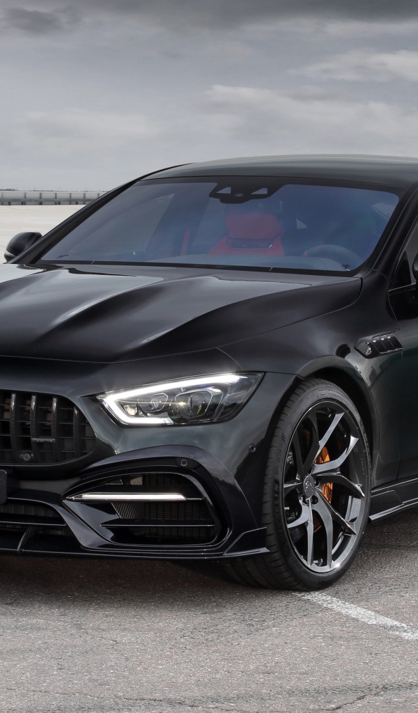 Черный автомобиль Mercedes-AMG GT 63 S 4MATIC+ 4-Door Coupé Inferno 2020 года 