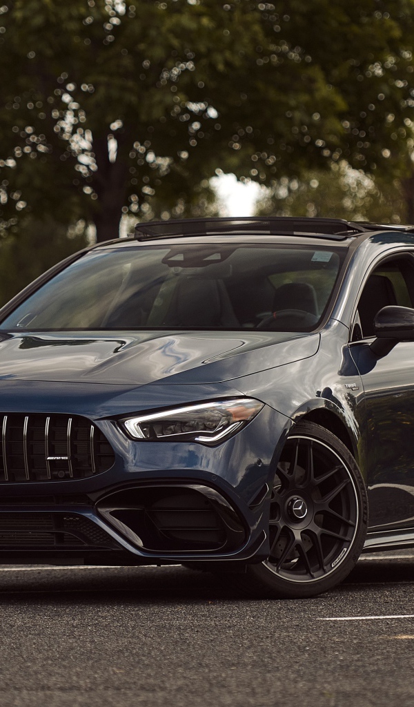 Черный автомобиль  Mercedes-AMG CLA 45 4MATIC, 2020 года 