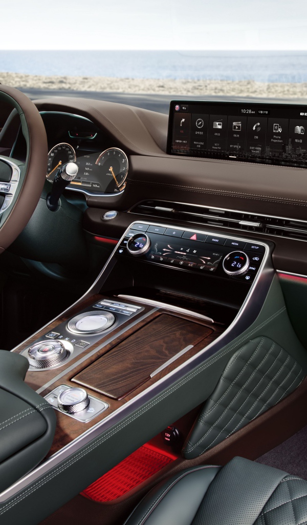 Салон автомобиля Genesis GV80 2020 года