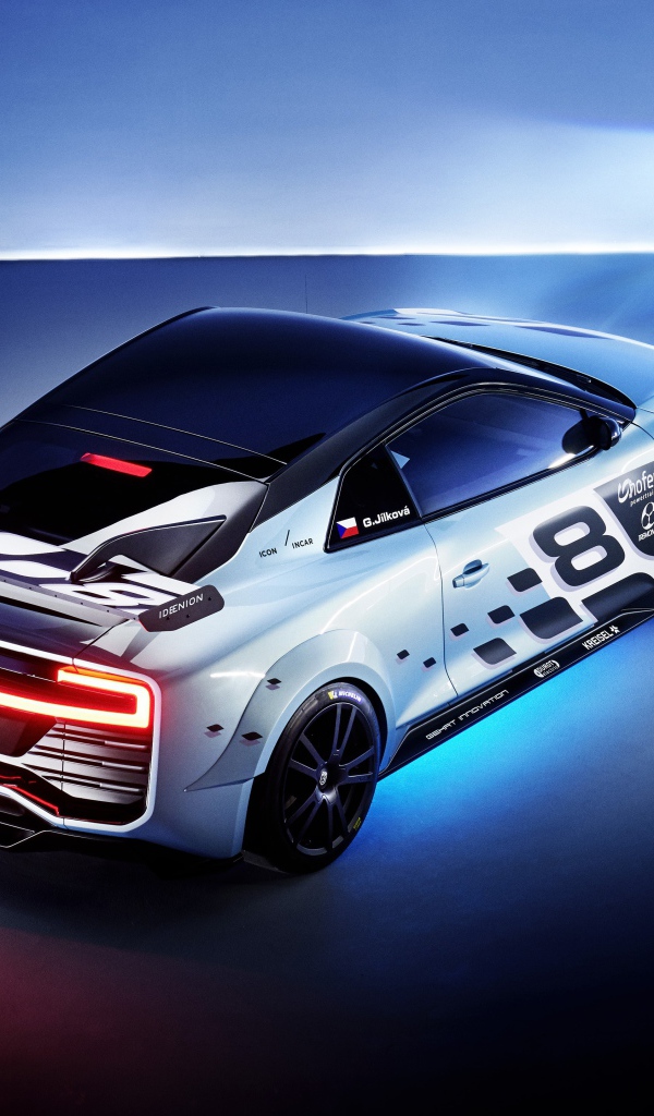 Автомобиль Gumpert Nathalie Race вид сзади