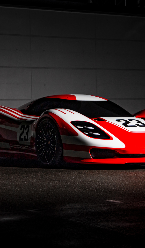 Гоночный автомобиль Porsche 917 Living Legend