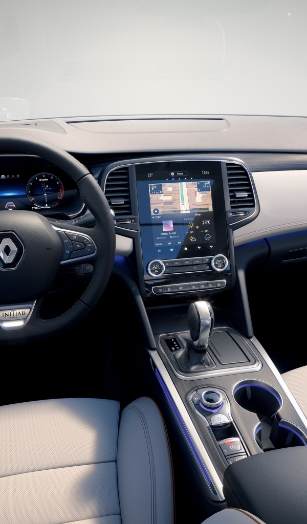 Салон автомобиля Renault Talisman 2020 года 