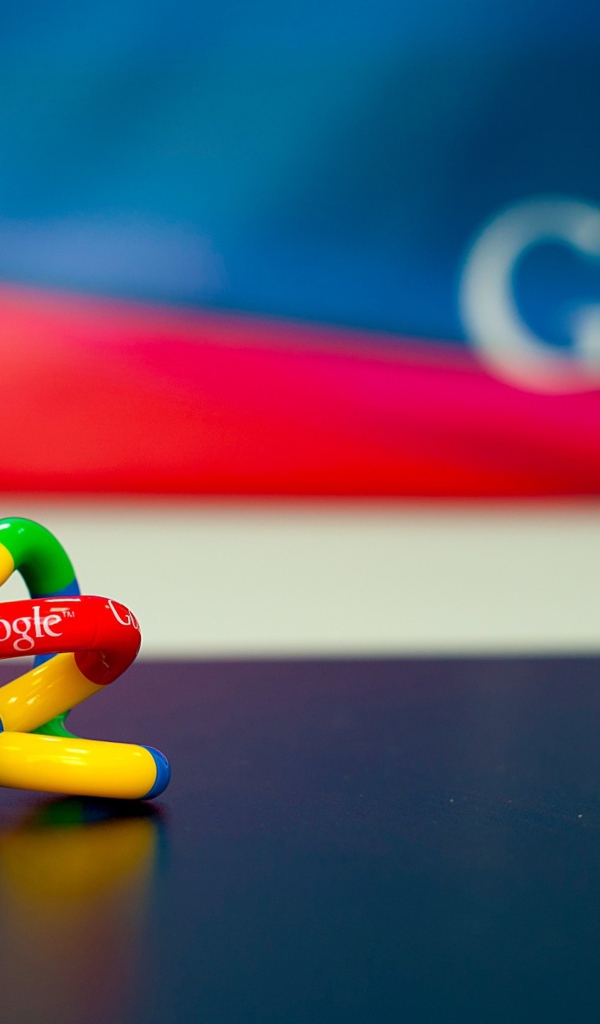 Значок google на столе