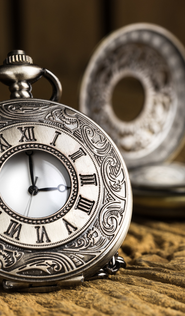 Дорогие старинные карманные часы