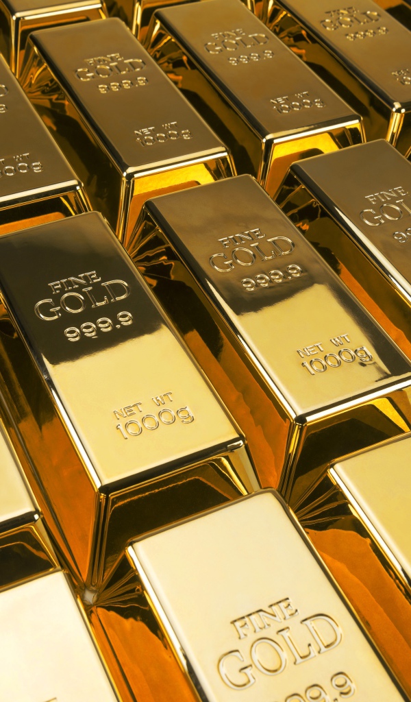 Много дорогих слитков золота 