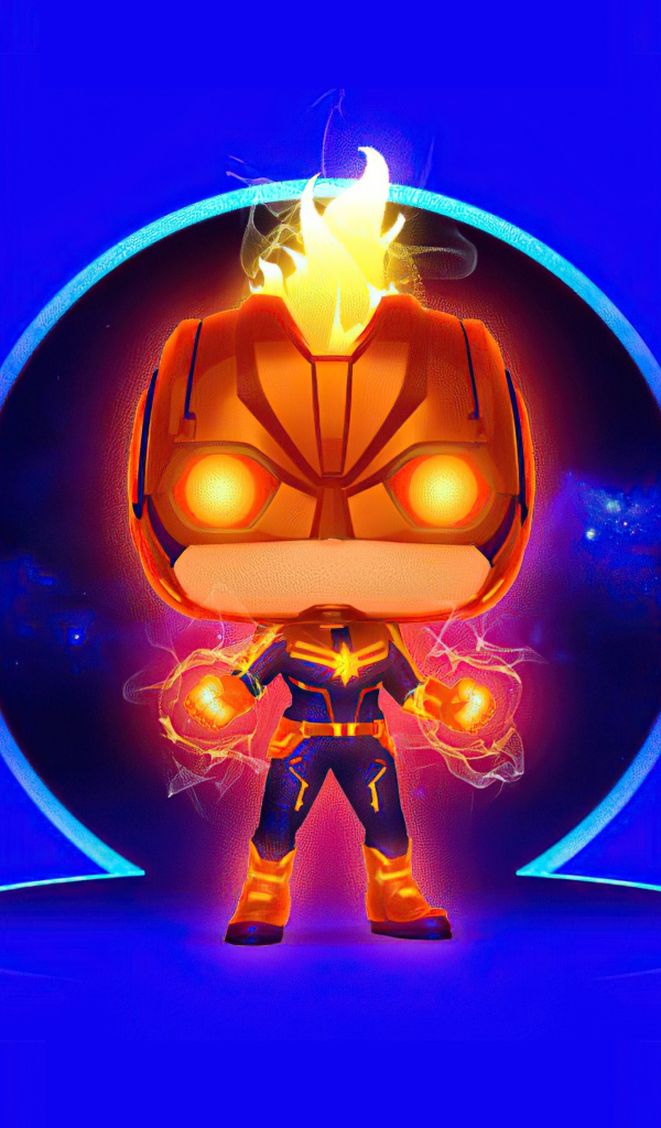 Супергерой капитан Марвел на голубом фоне 