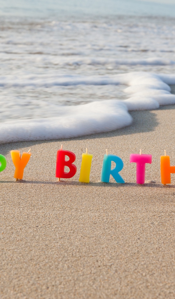Свечки С Днем Рождения на морском песке