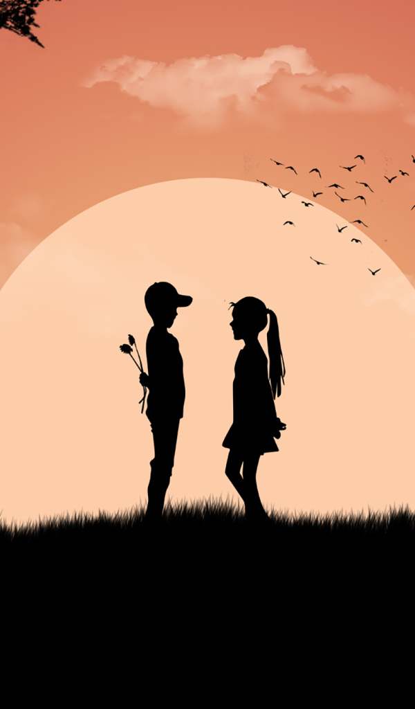 Влюбленная пара на фоне большой луны