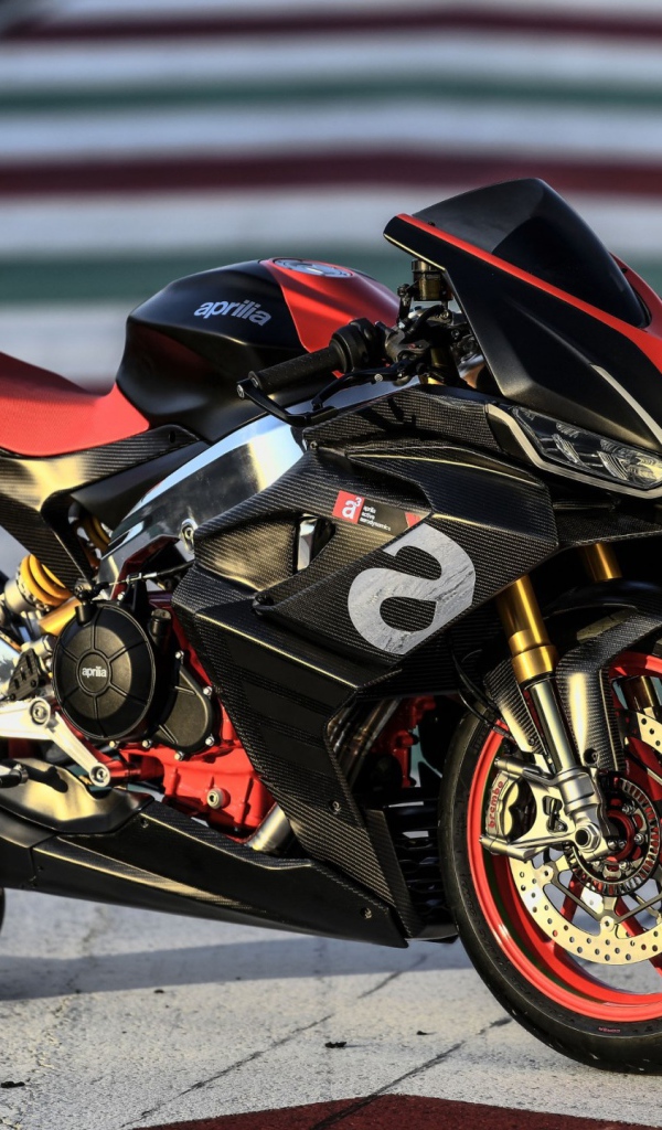 Спортивный мотоцикл Aprilia RS 660 2020 года