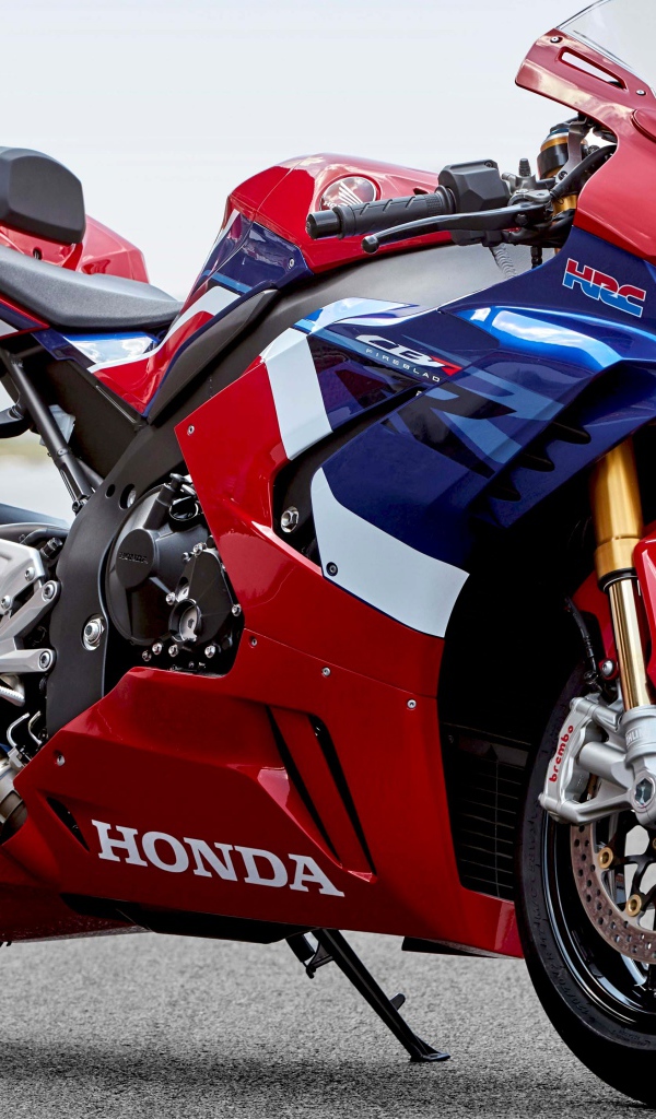 Спортивный мотоцикл  Honda CBR1000RR R SP, 2020 года