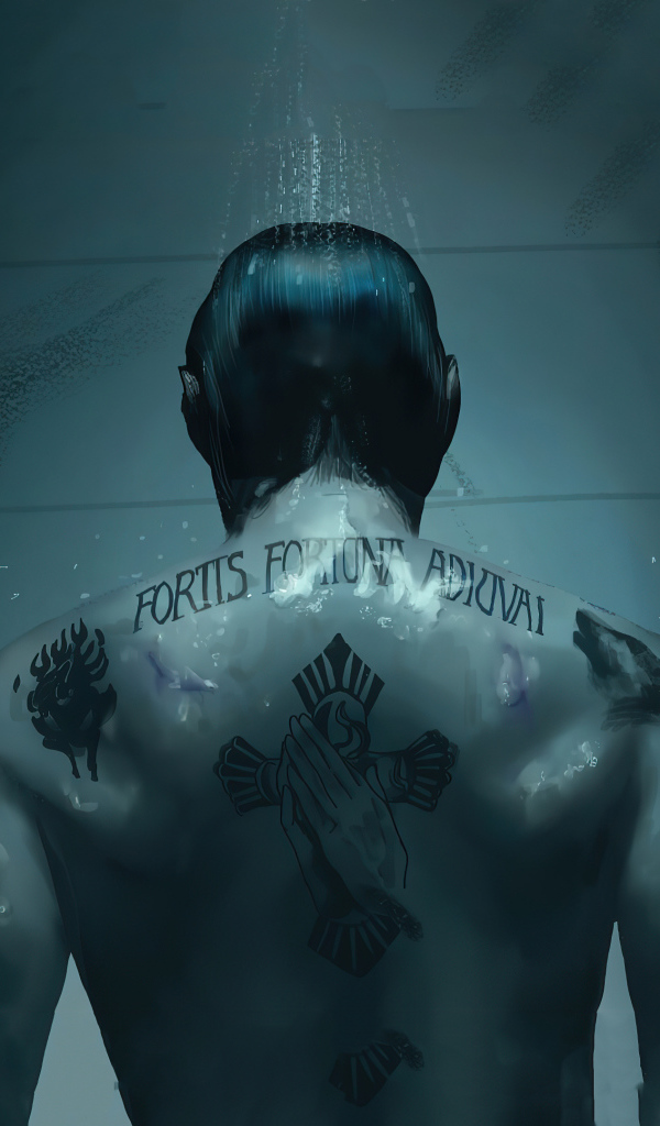 Персонаж фильма Джон Уик с татуировками на спине