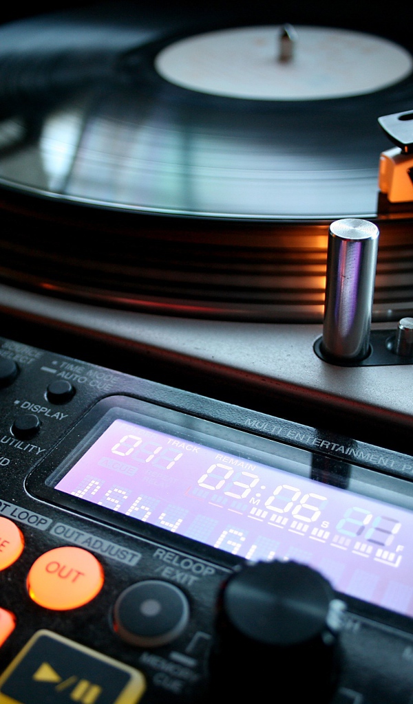 Диджейский виниловый проигрыватель 