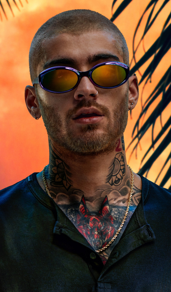 Певец Зейн Малик с татуировками на теле