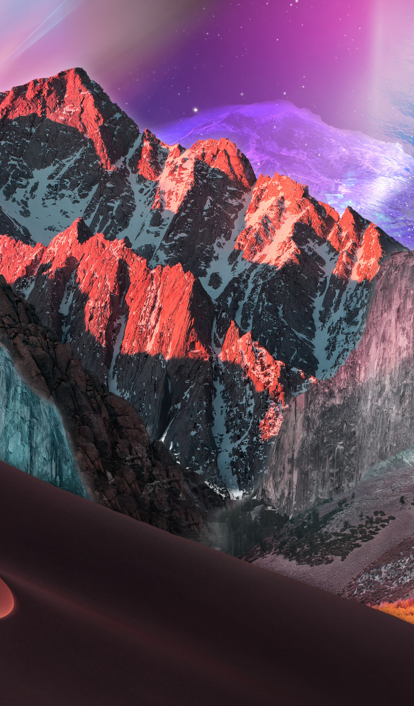 Фантастическое небо над заснеженными горами 