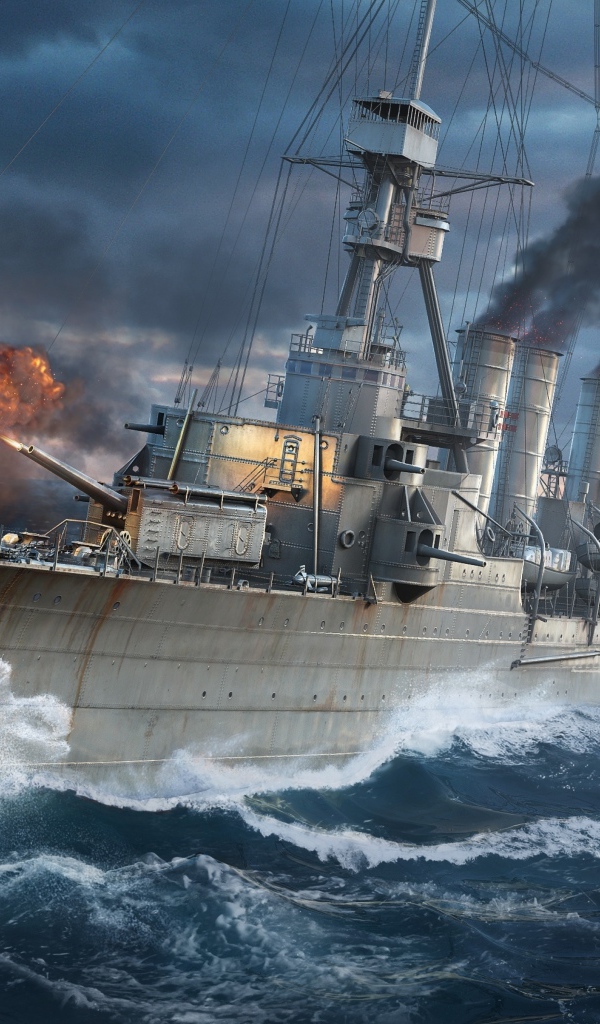 Военный линкор в море во время шторма 
