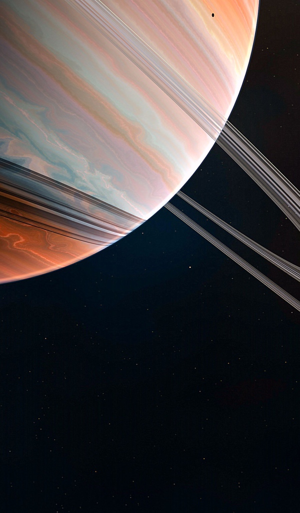 Большая планета Сатурн с кольцами крупным планом