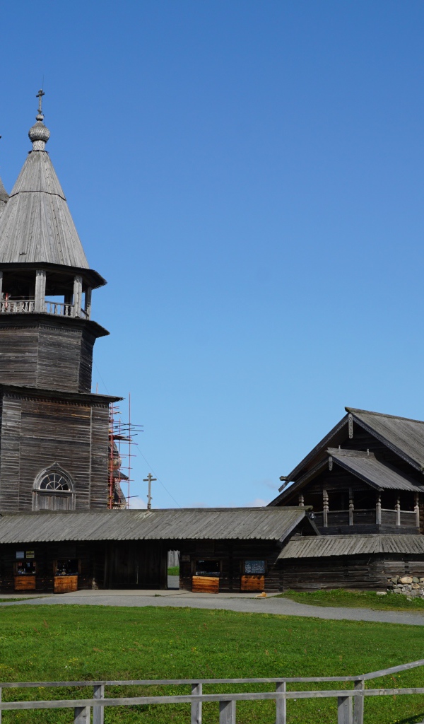 Старинный деревянный музей, Карелия. Россия 