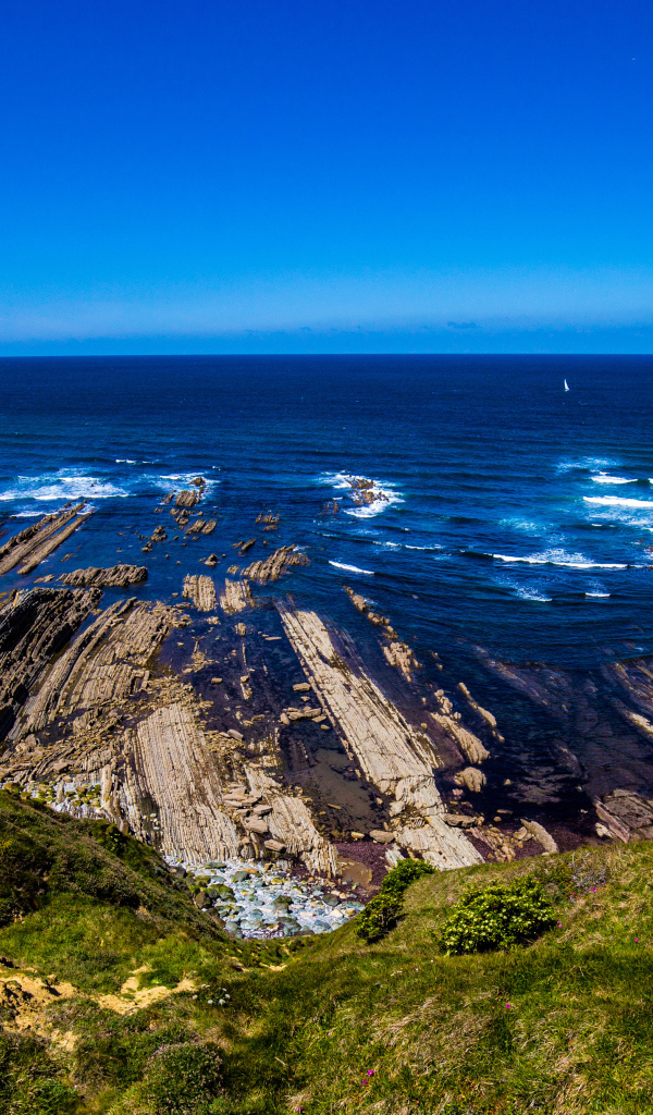 Вид с утеса на морской горизонт, Испания