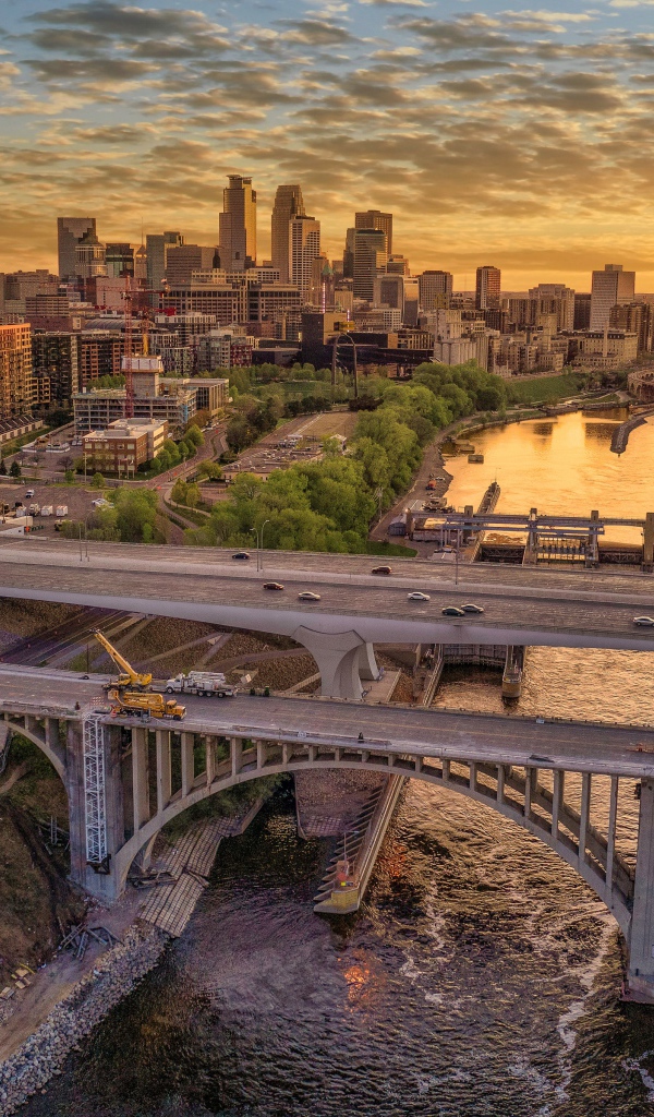 Вид город Сент- Пол закате солнца, штат Мин нанесота. США