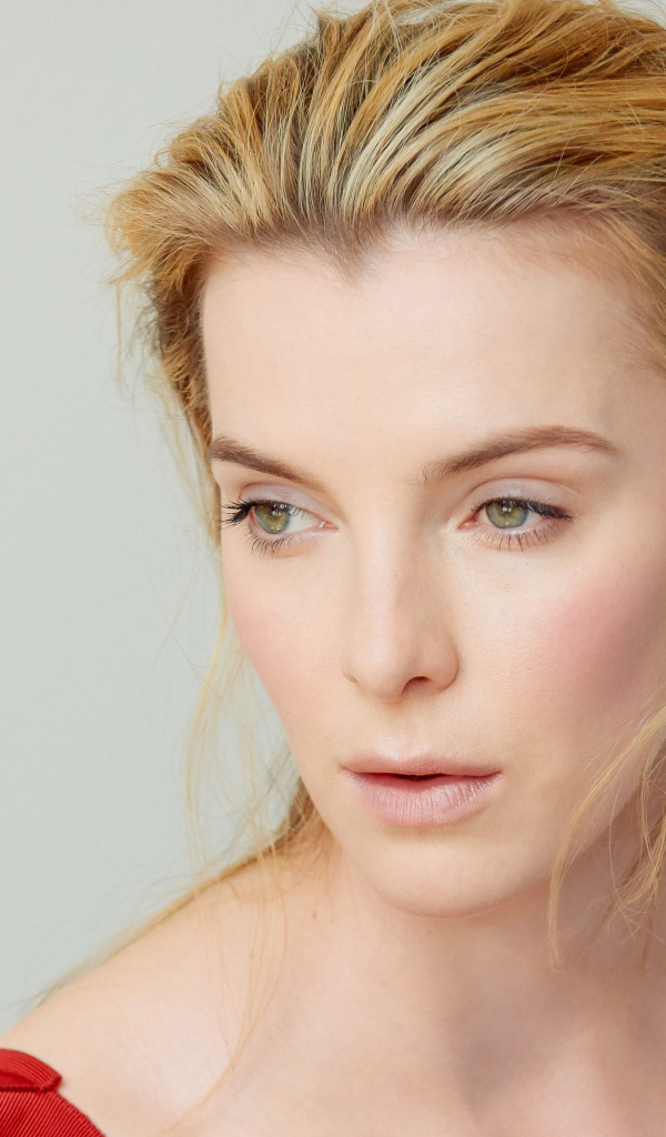 Актриса блондинка Бетти Гилпин крупным планом