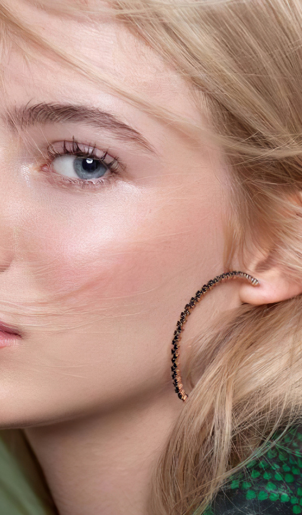 Английская актриса Фрейя Аллан лицо крупным планом