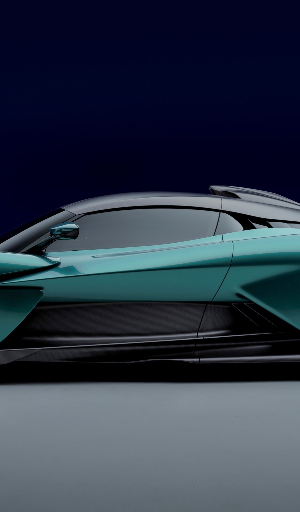 Спорткар Aston Martin Valhalla 2021 года вид сбоку