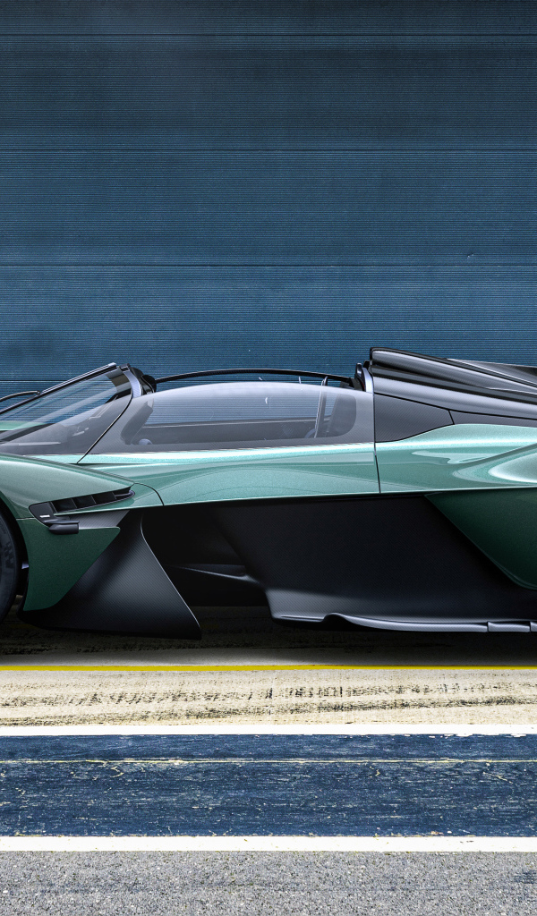 Кабриолет Aston Martin Valkyrie Spyder 2021 года вид сбоку