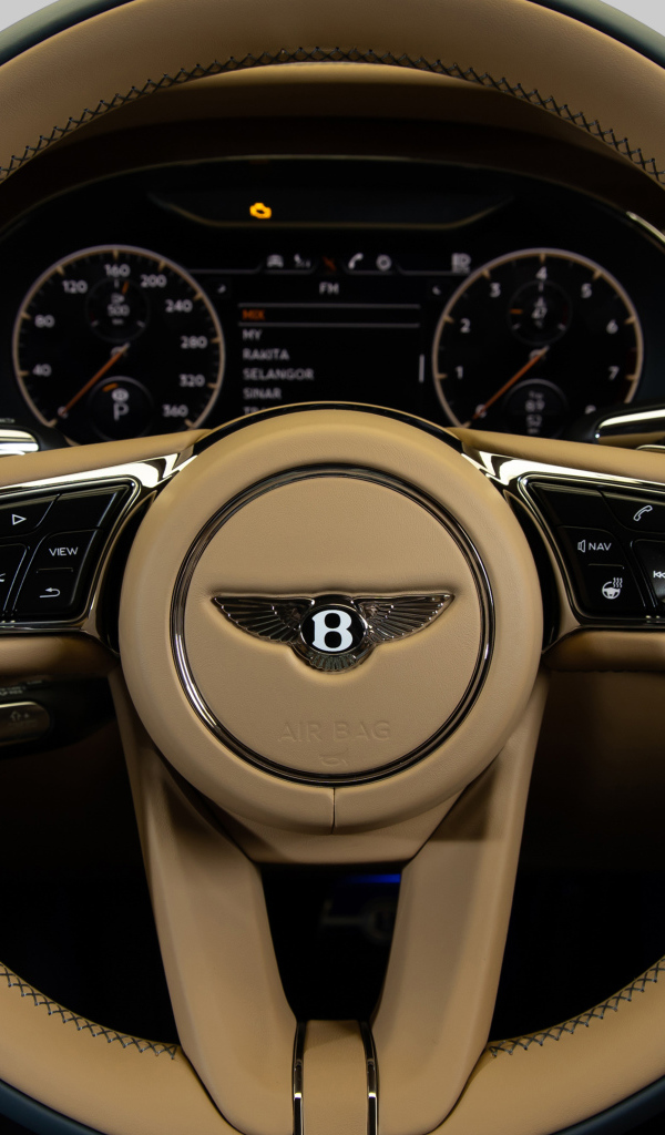 Кожаный руль автомобиля Bentley Flying Spur V8 First Edition 2021 года