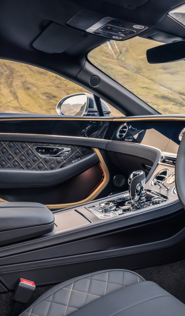 Кожаный салон автомобиля Bentley Continental GT Mulliner