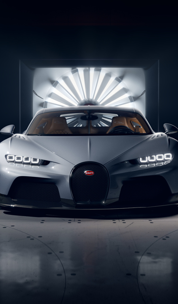 Спортивный автомобиль Bugatti Chiron Super Sport 2021 года