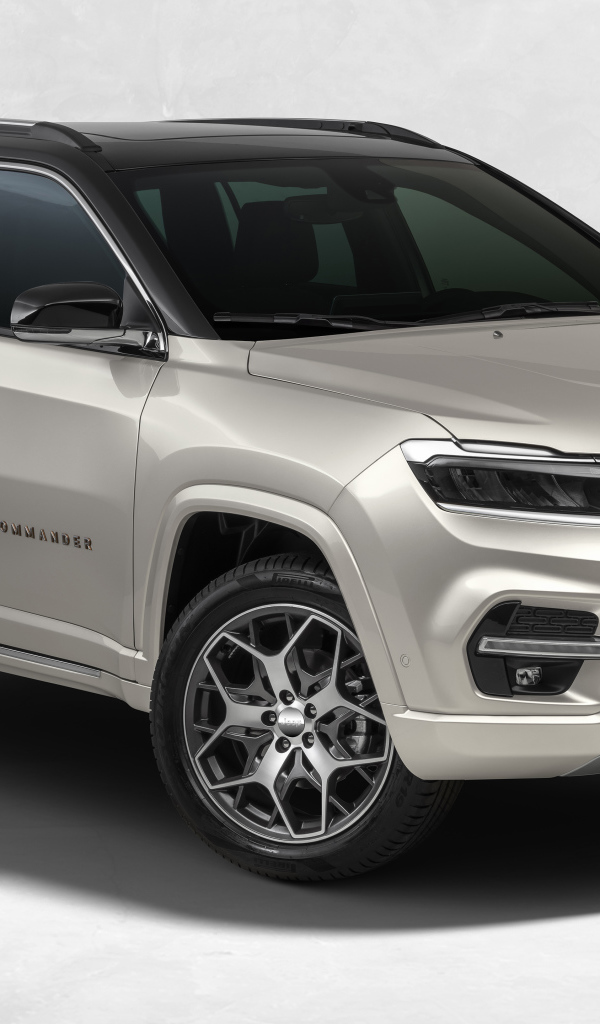 Серебристый Jeep Commander Overland TD380 4x4, 2021 года