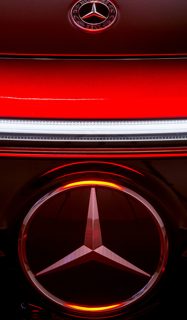 Значок автомобиля Mercedes-Benz EQA 250 AMG Line 2021 года