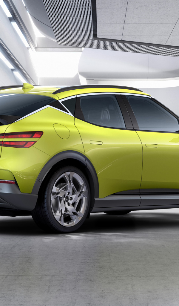 Автомобиль Genesis GV60,  2021 года вид сзади